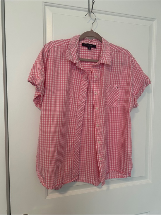 Tommy Hilfiger Tops - Pink Tommy Hilfiger Cool Button- down Cotton Top